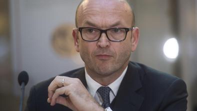 Jazbec: Bank je v Sloveniji preveč