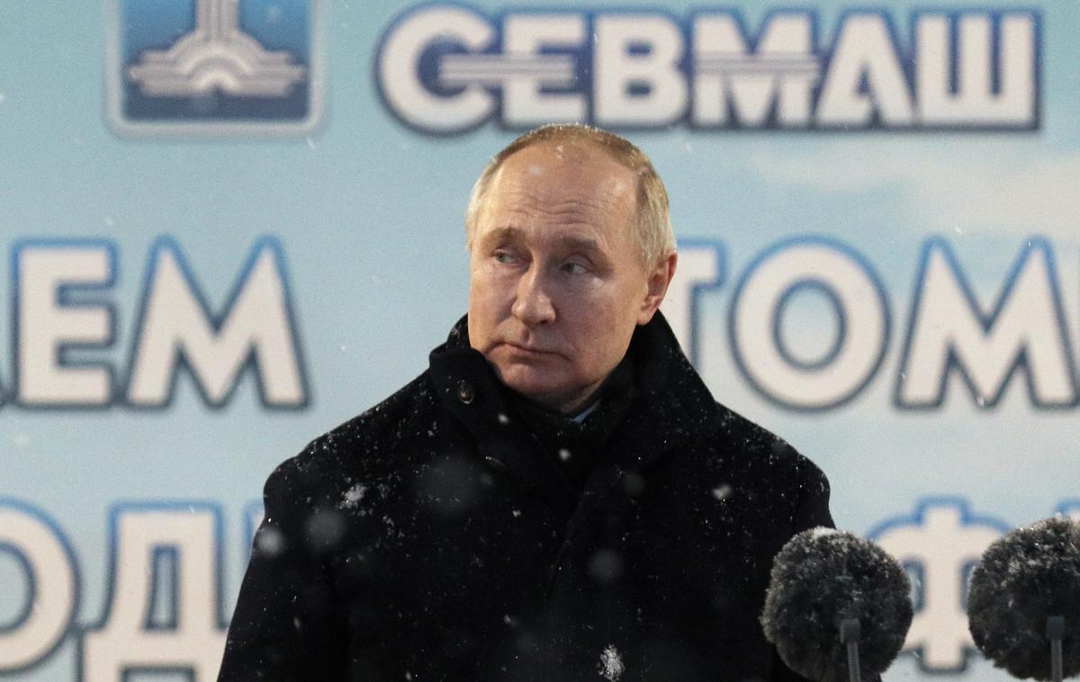 Vladimir Putin | Leto 2024 je Putin označil za leto družine, vojakom, ki so na bojišču, pa sporočil, da so za Rusijo junaki in da jih podpira celoten narod. | Foto Reuters