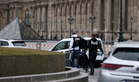 Obtožili osumljenca kraje draguljev iz pariškega Louvra