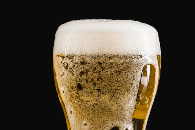 V osrčju slovenskih Alp boste lahko okušali skrbno izbrana slovenska kraft piva in srečali ter odkrivali zgodbe pivovarjev, ki stojijo za vsakim požirkom. | Foto: Shutterstock