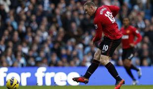 Rooney presegel Henryjev rekord