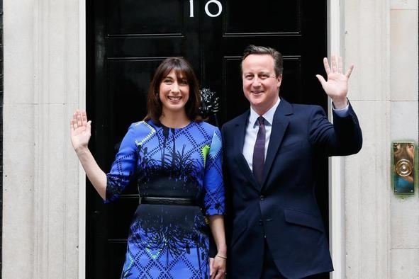 Oblikovalka, ki jo je srednješolska romanca pripeljala na Downing Street