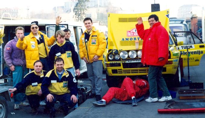 Leta 1994 sta zanimivo slovensko posadko tvorila Aleš Črnivec in Darko Peljhan (lancia delta HF integrale), ki sta bila leto prej glavna tekmeca za naslova državnega prvaka v reliju. | Foto: osebni arhiv/Lana Kokl