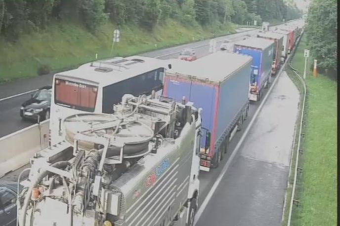 štajerska avtocesta | Na delu štajerske avtoceste je zaradi nesreče nastal daljši zastoj.  | Foto DARS