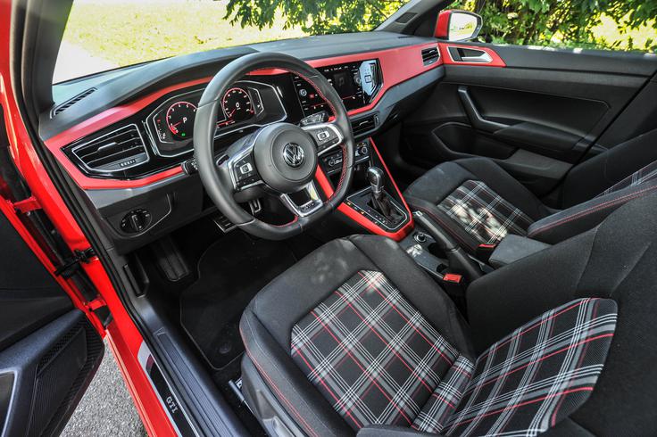 Volkswagen polo GTI in ford fiesta ST | Foto: Gašper Pirman