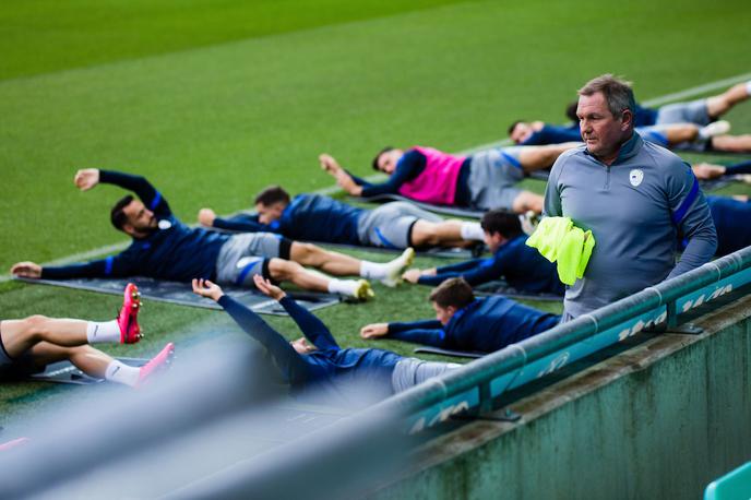 trening slovenske nogometne reprezentance, Stožice, San Marino | Vrhunski športniki nimajo omejitev pri treningu. | Foto Grega Valančič/Sportida