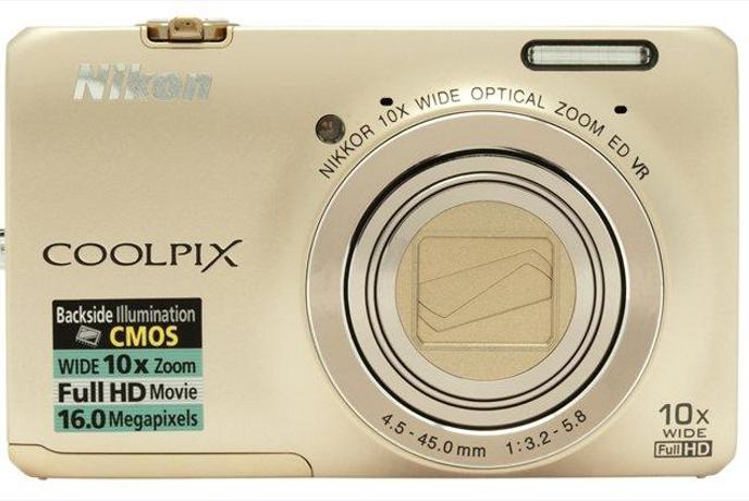 Ocenili smo: Nikon Coolpix S6300