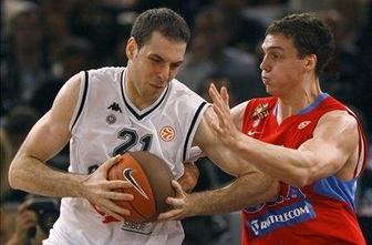 Marić vprašljiv, Sato prihaja v Stožice