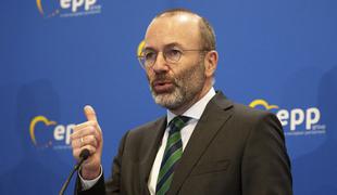 Weber na kongresu EPP ponovno izvoljen za predsednika stranke