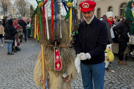 Ste se letos našemili v maškare? Tako se je oblekel Luka Mesec.