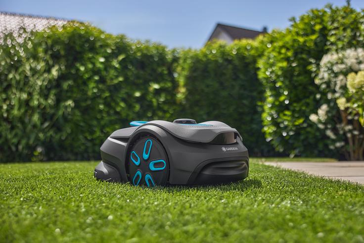 Robotske kosilnice GARDENA smart SILENO sense s pomočjo umetne inteligence in kamere prepoznajo predmete na vrtu. | Foto: arhiv ponudnika