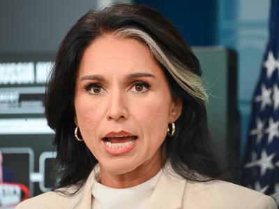 Vodja ameriških obveščevalcev Tulsi Gabbard: Rusija ni sposobna okupirati Ukrajine, kaj šele Evrope