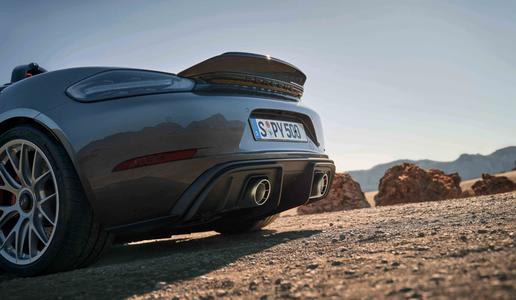 Preobrat pri Porscheju? Najcenejša modela ostajata z bencinom.