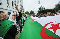 V Alžiriji aretirali vplivnega brata nekdanjega predsednika Bouteflike