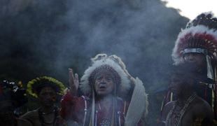 Kanadi grozi upor domorodcev