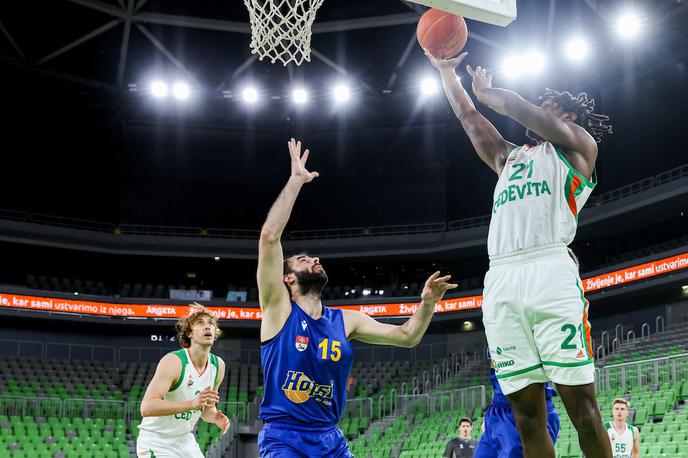 Cedevita Olimpija Hopsi Polzela | Olimpija je v prvi tekmi zanesljivo opravila s Hopsi. | Foto Vid Ponikvar