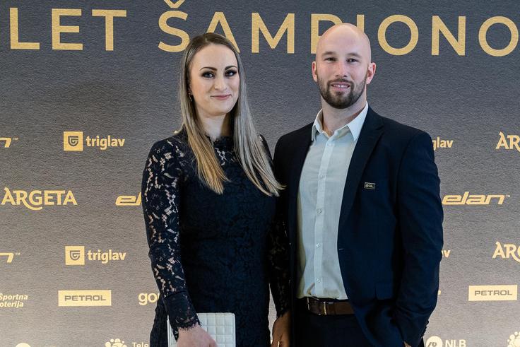 Martin Čater in Barbara Volk v naslednjih mesecih pričakujeta naraščaj. | Foto: Mediaspeed