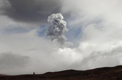 Ekvador trepeta zaradi aktivnega vulkana (foto)