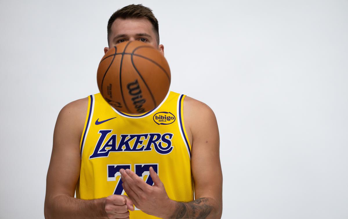 Luka Dončić | Luka Dončić bo izpustil tudi drugo pripravljalno tekmo LA Lakers. | Foto Guliverimage