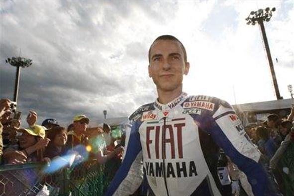 Lorenzu "pole position" na VN Japonske