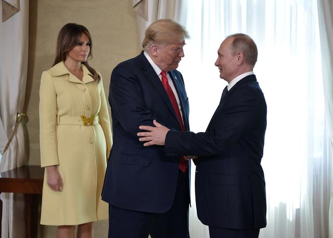 Ameriški predsednik Donald Trump in ruski predsednik Vladimir Putin v družbi ameriške prve dame Melanie Trump. | Foto: Reuters