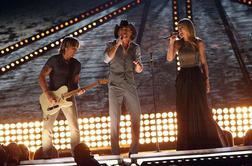 Taylor Swift, Tim McGraw in Keith Urban v novem videospotu