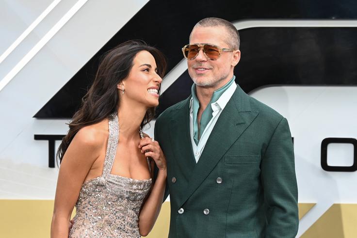 Brad Pitt se je s partnerko Ines de Ramon udeležil premiere filma v Londonu. | Foto: Guliverimage