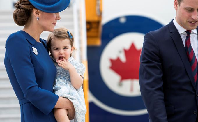 Pot v Kanado je prvi uradni obisk princese Charlotte v tujini. Do zdaj se je princeska v javnosti uradno pojavila le dvakrat: ob svojem krstu in letos na balkonu buckinghamske palače. | Foto: Reuters