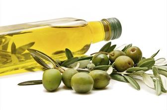 Večina italijanskega olivnega olja naj bi bila mešanica s poceni tujimi olji
