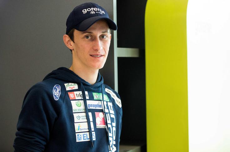 Peter Prevc bo po dveh operacijah gležnja na vrnitev še počakal. | Foto: Vid Ponikvar