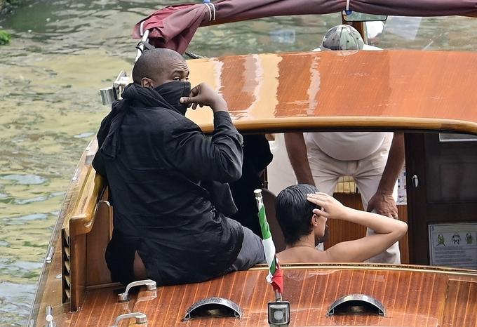 Kanye West v Benetkah | Foto: Profimedia