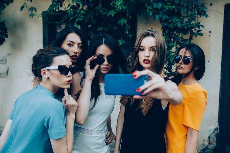Instagram se želi zdaj osredotočati na filtre, ki bodo prinašali bolj pozitivno izkušnjo. | Foto: Getty Images