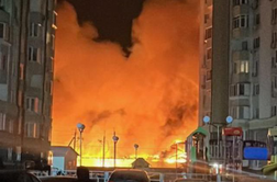 Rusija ignorira mirovna prizadevanja: udarili so ponoči