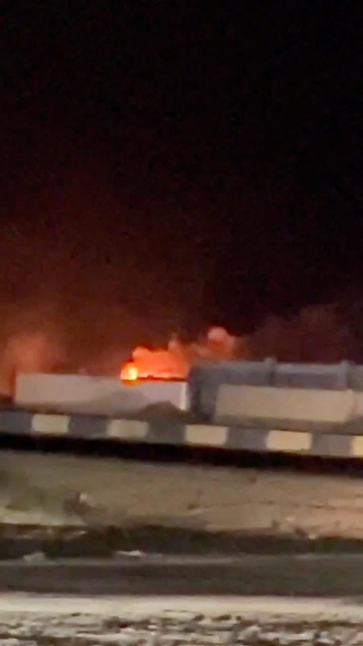 Iran je po razglasitvi prevzema nadzora nad ožino napadel na desetine ladij, ki so poskušale potovati po plovni poti čez severno obalo Omana. | Foto: Reuters