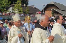 "Posrednikov med Bogom in Zemljani ni"