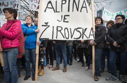 Delavci Alpine protestirajo in zahtevajo zamenjavo direktorice (foto in video)