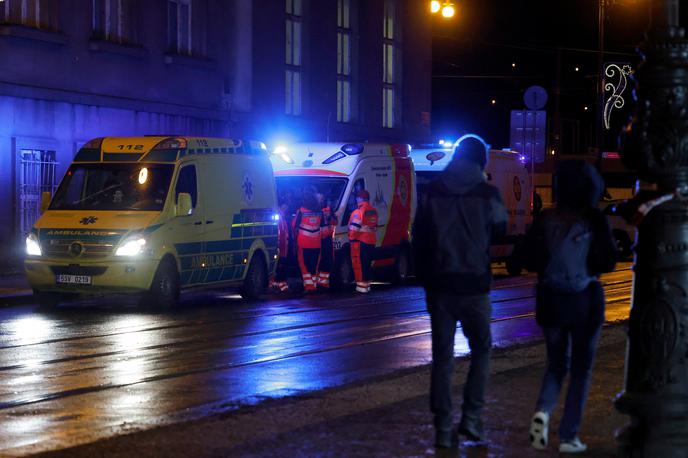 Praga | V soboto bodo zastave na javnih poslopjih izobešene na pol droga, opoldne pa se bodo žrtev spomnili z minuto molka.  | Foto Reuters