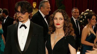 Johnny Depp hoče nazaj k Vanessi