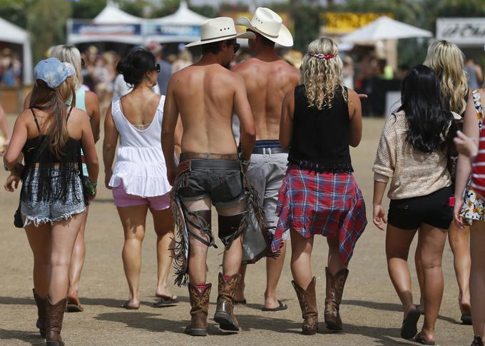 Festival Stagecoach bo letos gostil Thomasa Rhetta, Carrie Underwood, Erica Churcha in Billyja Raya Cyrusa. | Foto: Reuters