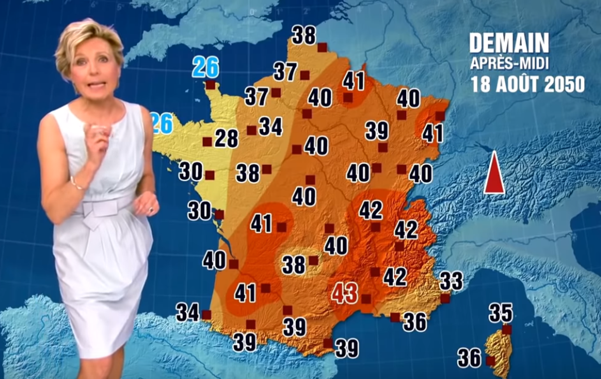 Vremenska napoved Francija | 18. avgusta 2050 bo tako vroče, je leta 2014 v fiktivni napovedi opozarjala francoska vremenarka Évelyne Dhéliat. Najverjetneje si ni mislila, da bo o takšnih temperaturah z resnostjo govorila še pred koncem svoje poklicne kariere. | Foto YouTube / TF1 / Posnetek zaslona