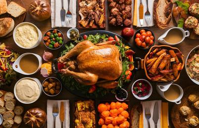 Vina za martinovo mizo: okusi, ki povežejo jed, družbo in praznik