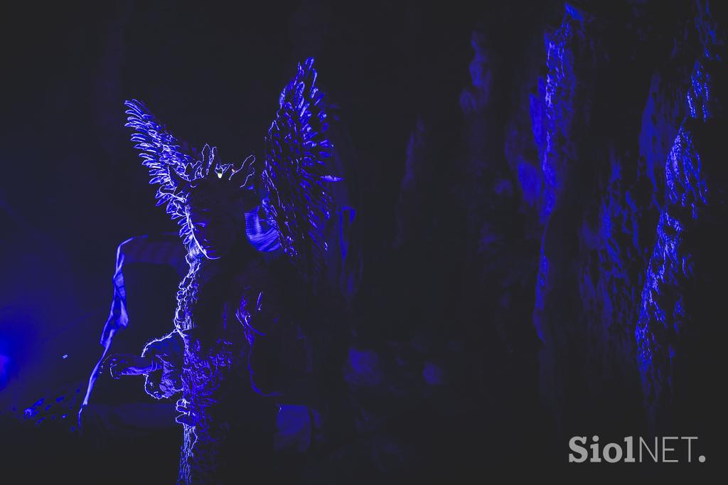 Žive jaslice v Postojnski jami