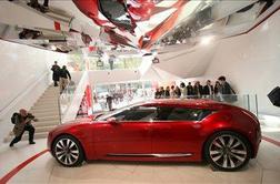 Prag C_42 je prestopil šeststotisoči obiskovalec