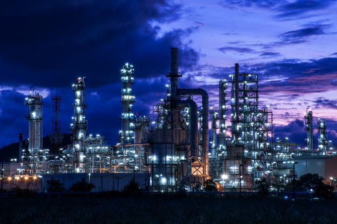 Za naftne derivate pa bo embargo na uvoz začel veljati čez dva meseca. | Foto: Shutterstock