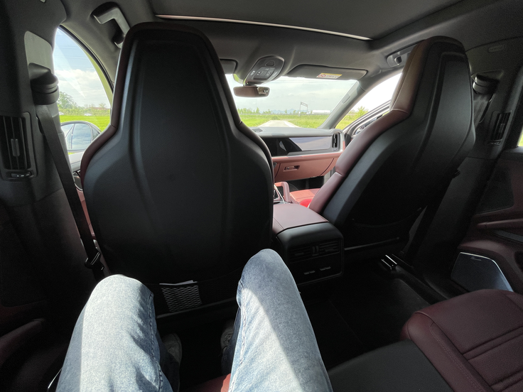 Porsche cayenne | Foto: Gregor Pavšič
