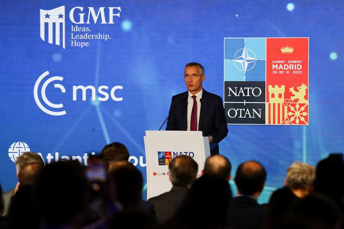 Voditelji bodo v Madridu po pričakovanjih potrdili sveženj celovite pomoči Ukrajini, je že pred zasedanjem napovedal generalni sekretar zavezništva Jens Stoltenberg. | Foto: Reuters