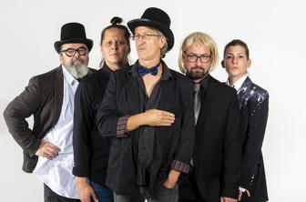 Zmelkoow: Album bi enostavno lahko naložili na platforme, ampak potem zmanjka nekaj žmohta