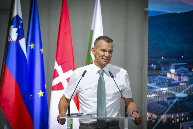 Marko Agrež iz Energetike Ljubljana pravi, da bi sežigalnica v Ljubljano trajno rešila problem nereciklabilnih mešanih komunalnih odpadkov.  | Foto: Ana Kovač