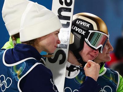 Nika Prevc bronasta, Jakov Fak 14., Ana Bucik Jogan odstopila