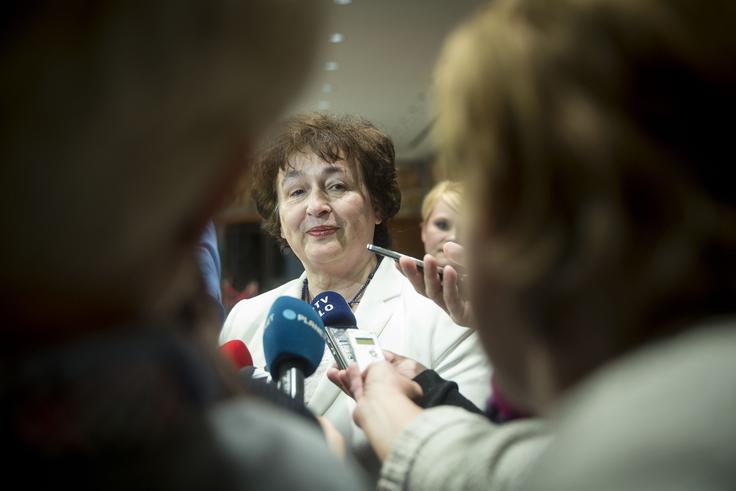 Julijana Bizjak Mlakar je morala stolček kulturne ministrice zapustiti zaradi nesoglasij s predsednikom vlade Mirom Cerarjem.  | Foto: Ana Kovač